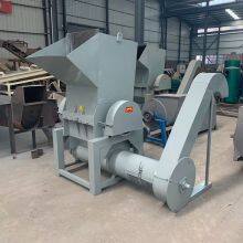 Ligne de production de broyage de bouteilles en plastique pour boissons. Broyeur pour panier à fruits petit et puissant. Broyeur de recyclage de plastique usagé. thumbnail-4