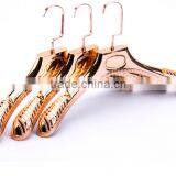 Wide Shoulder Non Silp Plastic Rose Gold Coat Hanger For Clothes thumbnail-5