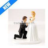 Resin Romantic Propose Bride and Groom Figurine Marriage Souvenirs thumbnail-1
