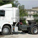 HOWO CNG 6X4 Tractor Truck thumbnail-1