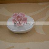 Factory Direct White Porcelain Jewelery Box With Flower Shape Design thumbnail-2