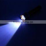 1W Powerful Led Zoom Adjustable Flashlight Powered by 2D Batteries thumbnail-6