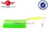 Promation Yiwu Hot Design Color Hard Plastic Brush thumbnail-1