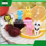 Eco Plastic Kid Tableware Cartoon Animal Fruit Fork Set thumbnail-1
