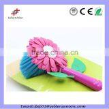 Good Quality New Material Handheld Dish Brush thumbnail-3