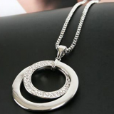 Fashion Jewelry Pavee Circle Necklace thumbnail-3