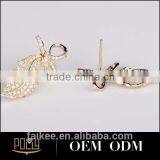 Charm White Zircon Crystal Sliver Ring Covering the Ear thumbnail-2