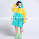 Cheap cartoon raincoats for boys and girls, Student raincoats waterproof raincoat with high quality