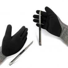 Hppe Liner En388 Slip Nitrile Coated Level 5  Cut Resistant Gloves