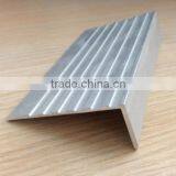 High Quality Triangle Shaped Aluminum Extrusion Profile for Floor Tile Trim thumbnail-4