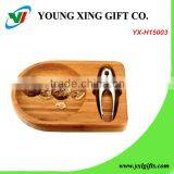 Rubberwood Nut Cracker and Tray Set thumbnail-1