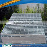 High Quality Galvanized Heavy Duty Road Walkway Steel Grating thumbnail-3