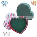 Heart Shape of Floral Foam Put Into Box thumbnail-3