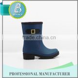 China manufacture ladies fashion snow boot
