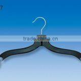 Plastic Hanger thumbnail-1