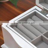 High Quality Varnish White Color Gift Wooden Box Make up Saving Wooden Box Accessories Wooden Box Birthday Gift Wooden Box thumbnail-3