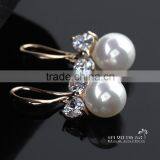 High Qulity Round Pearl With Butterlfy Zircon Gold Plated Earrings Elegant Fashion Bijoux Jewelry thumbnail-4