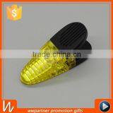 Oval Small Rubber Grip Magnet Clip thumbnail-2