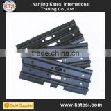 Different kinds of track shoes for excavator bulldozer crawle machine with good price