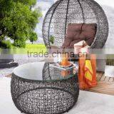 Outdoor Birdnest Chair and Table