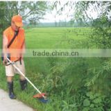 Professional gasoline brush cutter/grass trimmer with metal blade