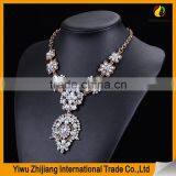 Latest Design Flower Shape China Factory Wholesale Crysal Diamond Stone Jewelry Pearl Necklace thumbnail-2