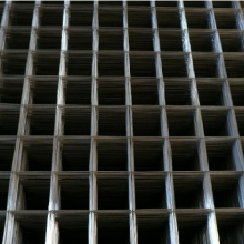 Galvanized Welded Square Hole Wire Mesh Panel thumbnail-4