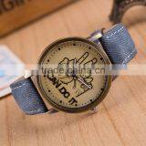 Wholesale Factory Price Free Sample Colorful Printing Thumbs up Leather Strap Quartz Watch thumbnail-3