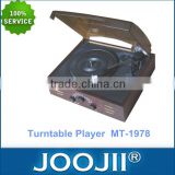 Portable retro turntable player with AM/FM radio