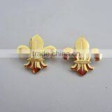 China Made Cute Fleur de Lis Flower Shape Chromed Plated Iron Soft Enamel Pin Badge thumbnail-5