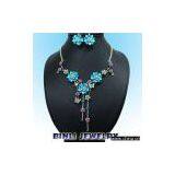 Sell Necklace thumbnail-1