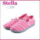 Comfort and Breathable Sneaker Slip on Rubber Sole Lady Canvas Shoes thumbnail-2