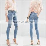 OEM Service Sales Winter Comfortable Cotton Jeans Pent Stonewash Shredded Knees for Lady thumbnail-1