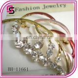 Beautiful leaf shape alloy brooch