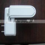 The Three Dimensional Hinge