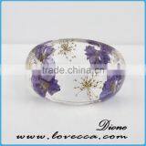 Hot Wholesale Ladies' Fancy Wide Plastic Flowers Clear Resin Bangle