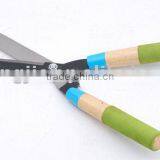 20" Straight Hedge Shears (with Wooden Handles) thumbnail-1