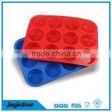 12 Cup Baking Utensils Novelty Round Silicone Chistmas Cake Moulds thumbnail-6