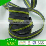 5#Plastic Long Chain Waterproof Zipper thumbnail-2