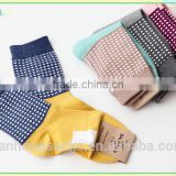 Design young girls tube socks woman cotton socks wholesale
