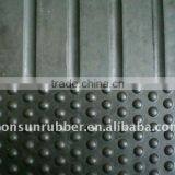 17mm Thickness Black Horse Trailer Rubber Mat thumbnail-1