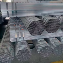 Custom Various Size Metal Tube Wholesale Hot Sale 40X40 Square Tube Shs Hot Dipped Galvanized Steel Pipe thumbnail-4