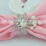 fashionable Table Decoration & Accessories Type crystal flower shape napkin ring