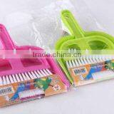 Plastic DUSTPAN and BRUSH SET thumbnail-3