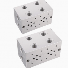Hydraulic Valve Block thumbnail-1