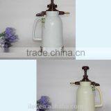 ILOT 1L High Quality Acid Base Resistant Handheld Pressure Compression Sprayer thumbnail-3