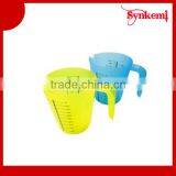Plastic Liquid Measuring Cup thumbnail-1