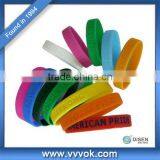 Newest Design Popular Fashion Memorial Silicone Wristbands thumbnail-1
