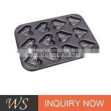 12 Pcs Carbon Steel Heart Shape Baking Mold thumbnail-1