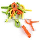 Colored Plastic Laundry Clip thumbnail-2